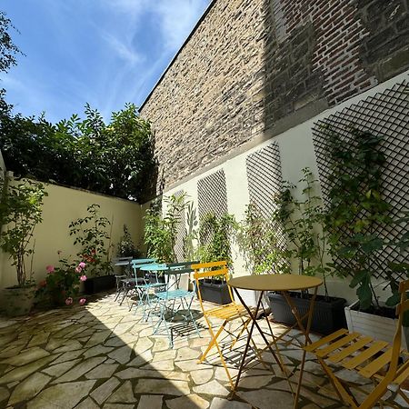 Hipotel Lilas Gambetta Paris Exterior photo